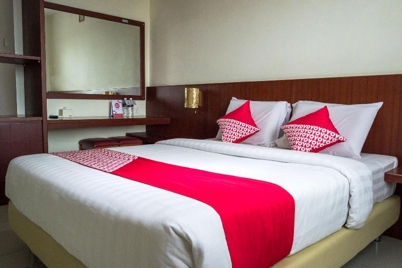 Aviari Hotel Batam Exterior foto